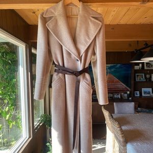 Beautiful Women’s Winter Coat